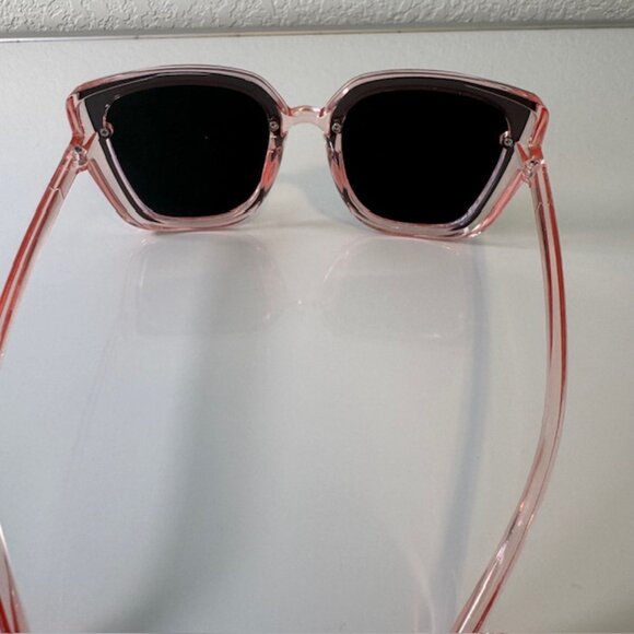 SHEIN Oversized Pink Polorized Sunglasses NWOT - Picture 2 of 4